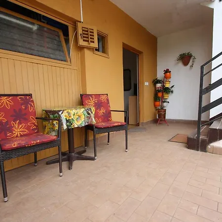 In Porec/istrien 9926 Apartamento *